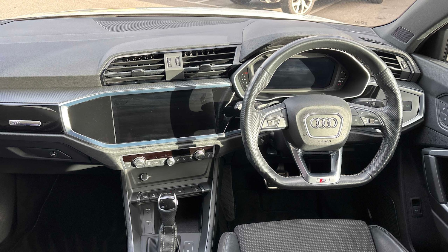 Used Audi Q3 2021 for sale - 76401238: Photo 17