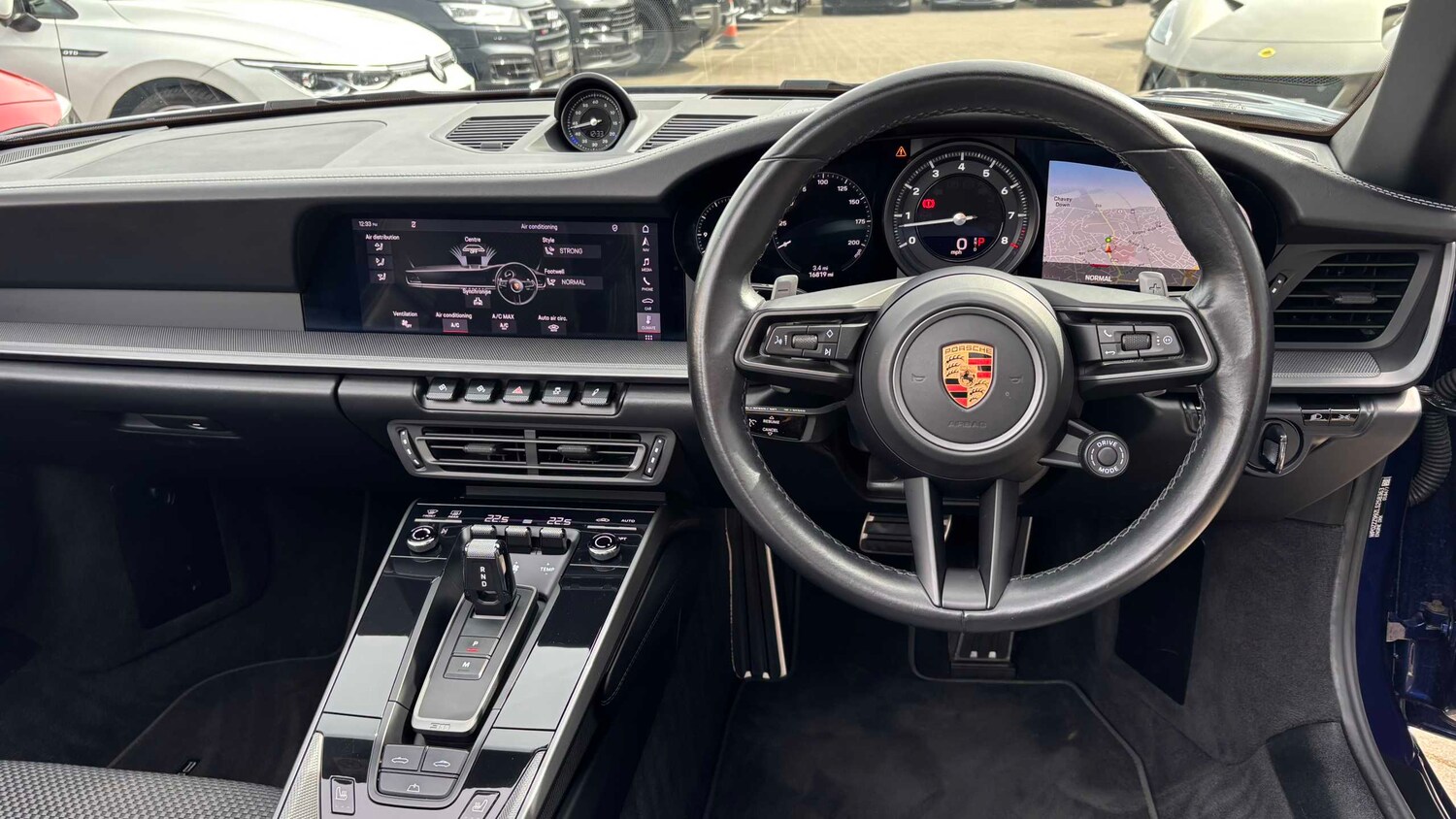 Used Porsche 911 2019 for sale - 78208932: Photo 16