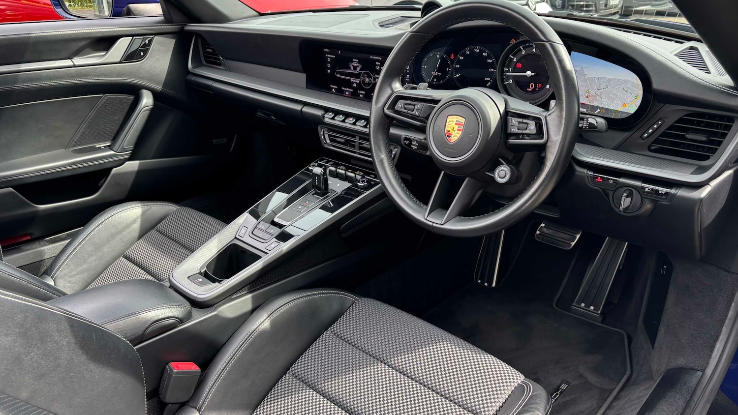 Used Porsche 911 2019 for sale - 78208932: Photo 2