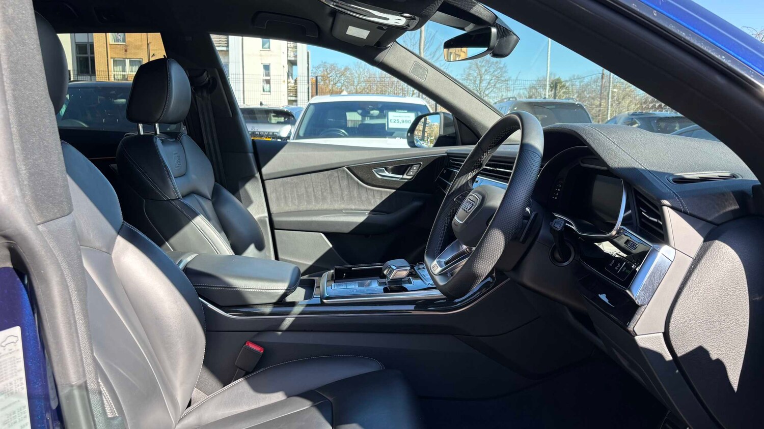 Used Audi Q8 2023 for sale - 77960909: Photo 11