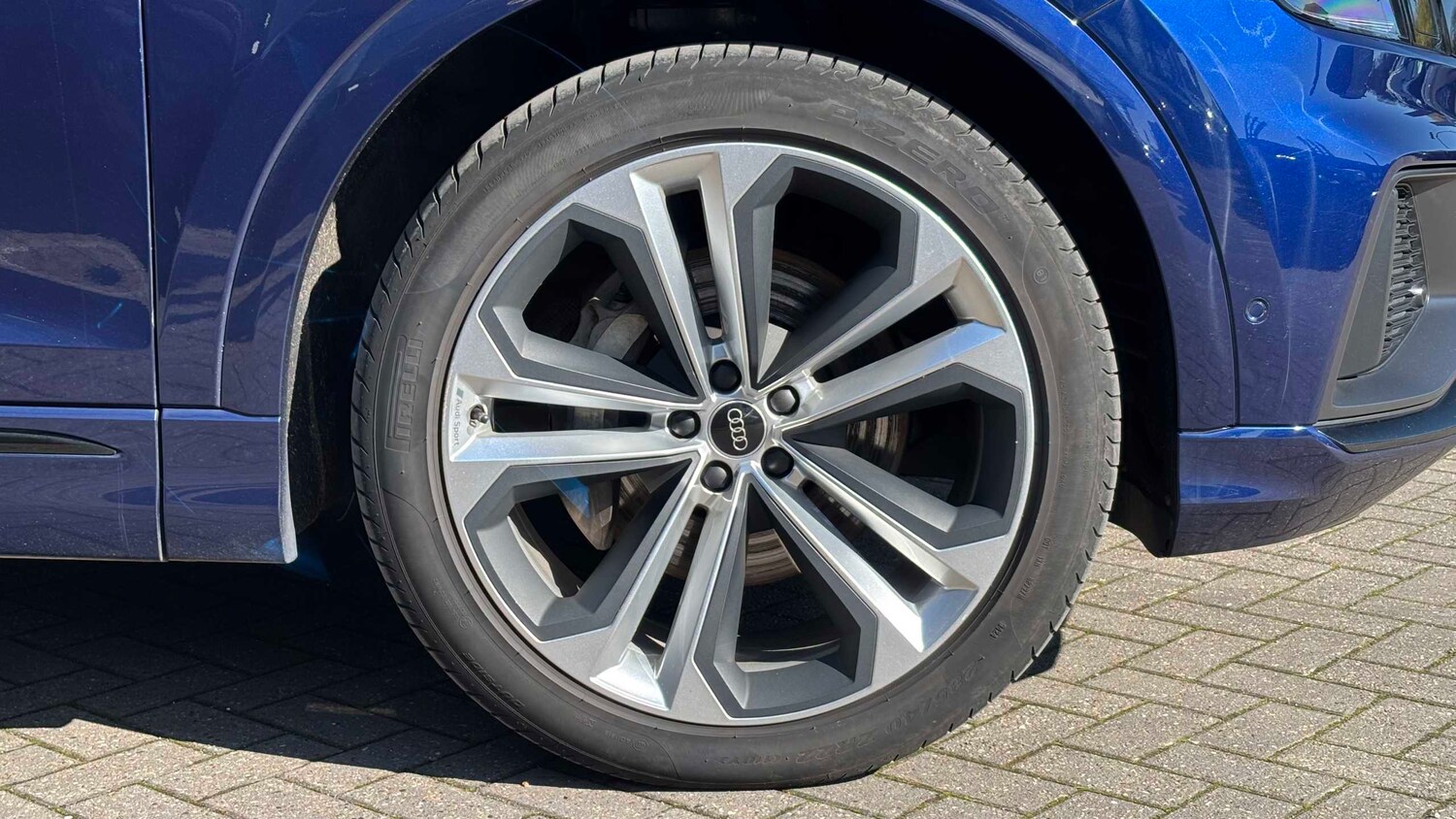 Used Audi Q8 2023 for sale - 77960909: Photo 7