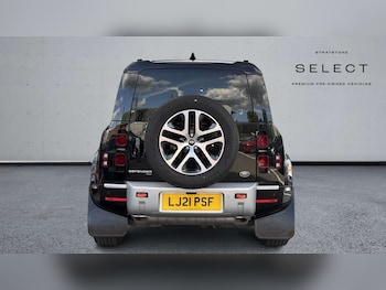 Used Land Rover Defender 2021 for sale - 79282453: Photo