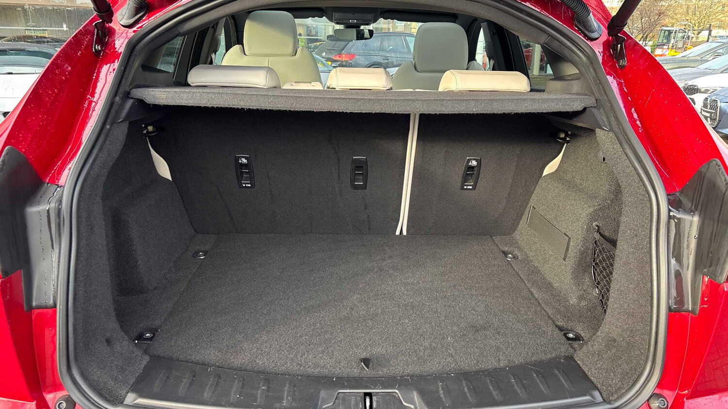 Used Jaguar E-Pace 2019 for sale - 76692058: Photo 13