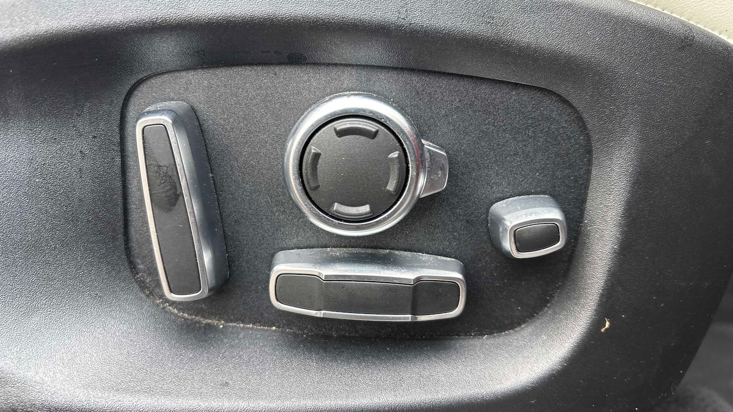 Used Jaguar E-Pace 2019 for sale - 76692058: Photo 20