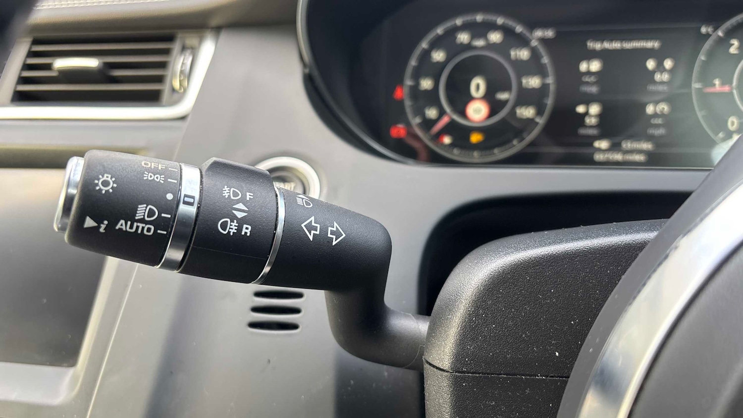 Used Jaguar E-Pace 2019 for sale - 76692058: Photo 28