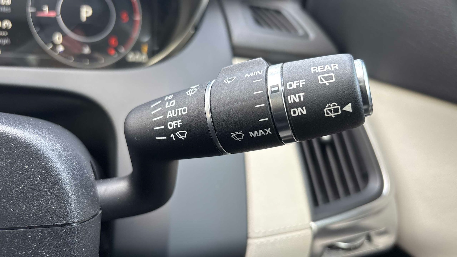 Used Jaguar E-Pace 2019 for sale - 76692058: Photo 29