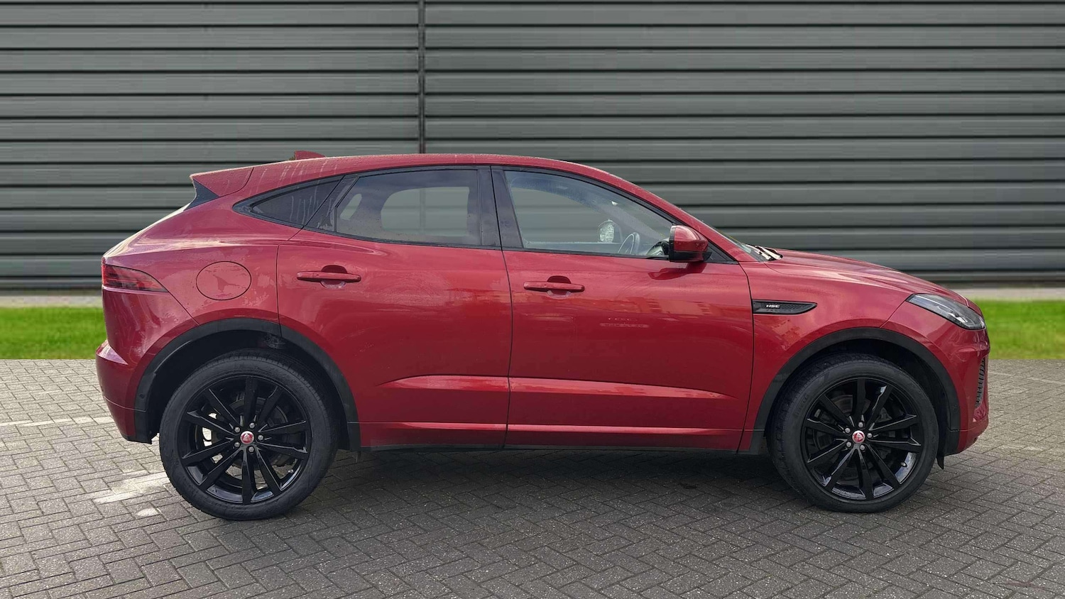 Used Jaguar E-Pace 2019 for sale - 76692058: Photo 4