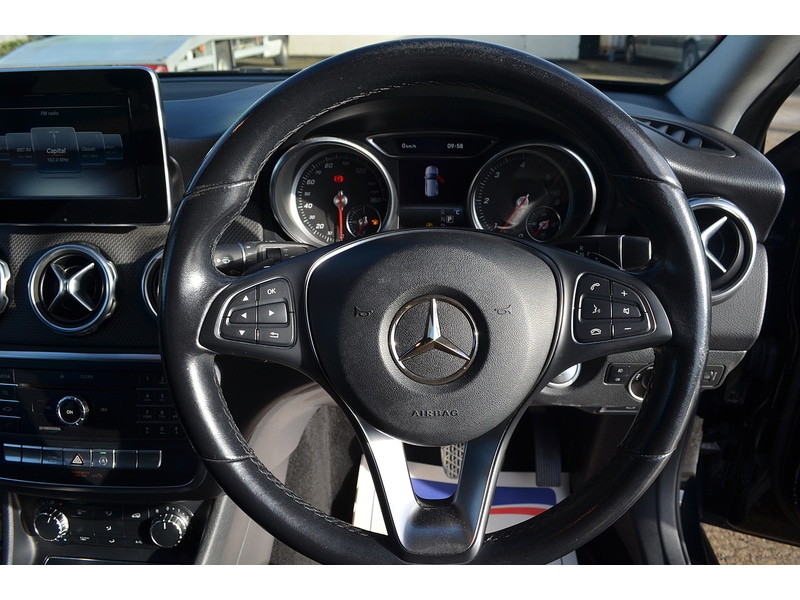 Used Mercedes-Benz GLA 2018 for sale - 76518495: Photo 15