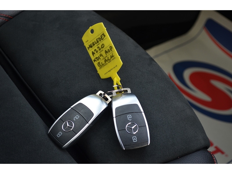 Used Mercedes-Benz A-Class 2019 for sale - 76910667: Photo 41