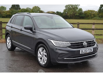 Volkswagen - Tiguan