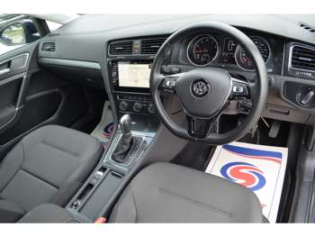 Used Volkswagen Golf 2018 for sale - 73909807: Photo