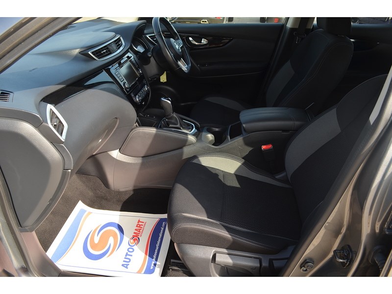 2020 Nissan Qashqai DIG-T Acenta Premium SUV Petrol Automatic - Picture 14 of 24