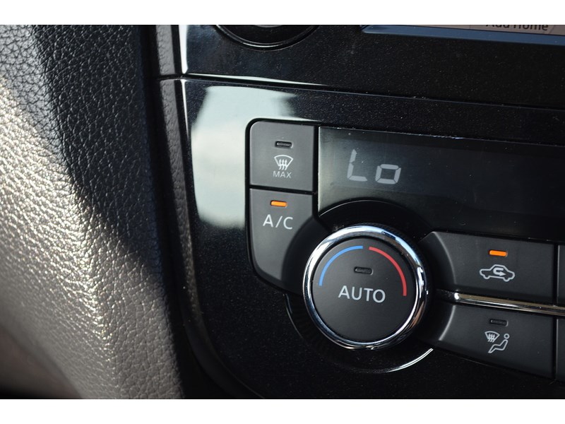 2020 Nissan Qashqai DIG-T Acenta Premium SUV Petrol Automatic - Picture 19 of 24