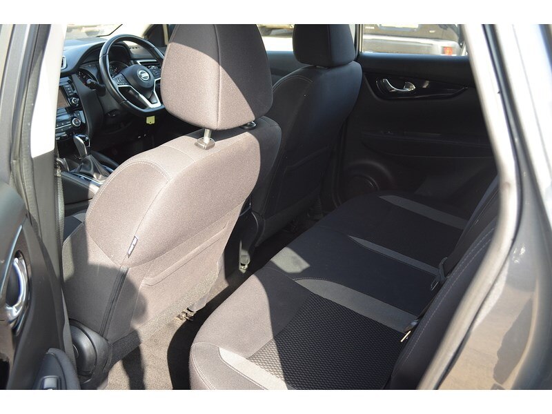2020 Nissan Qashqai DIG-T Acenta Premium SUV Petrol Automatic - Picture 22 of 24