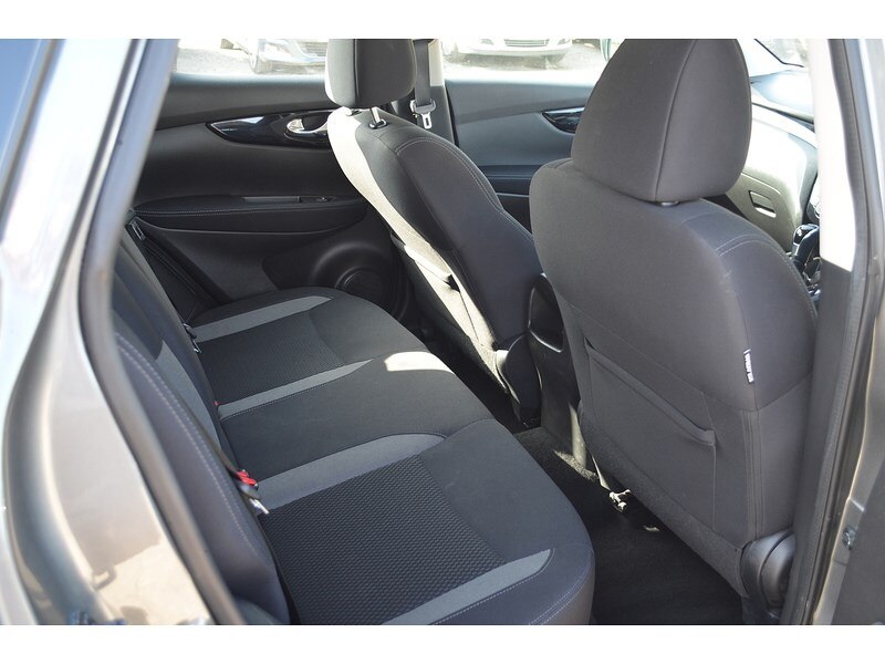 2020 Nissan Qashqai DIG-T Acenta Premium SUV Petrol Automatic - Picture 23 of 24