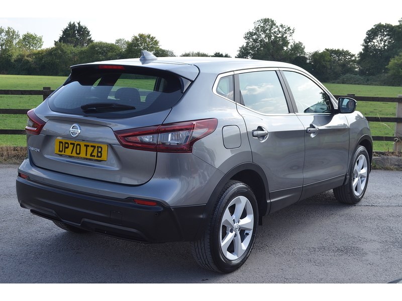 2020 Nissan Qashqai DIG-T Acenta Premium SUV Petrol Automatic - Picture 9 of 24
