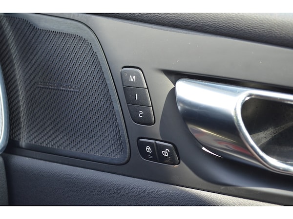 Used Volvo XC60 2020 for sale - 75145661: Photo 36