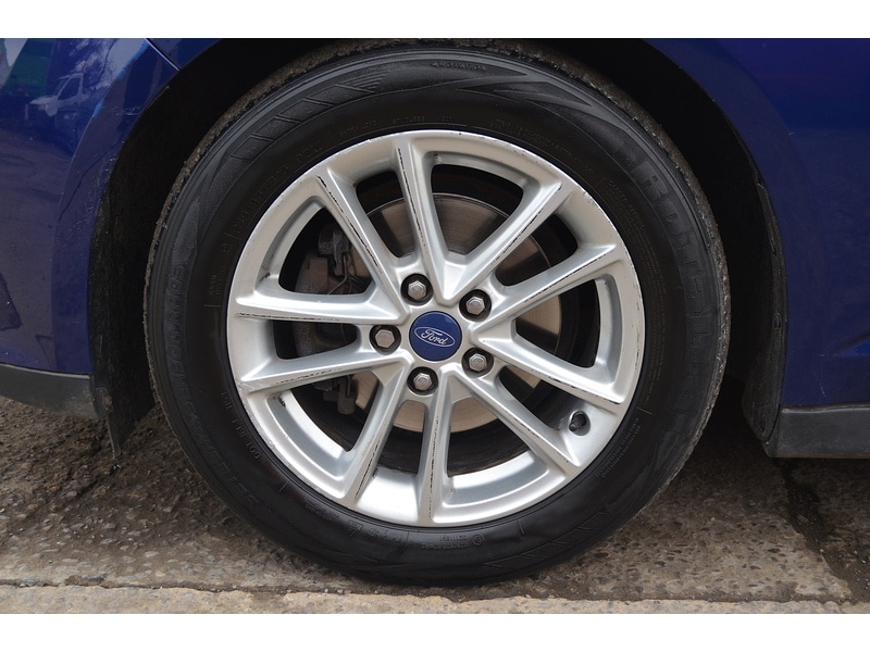 Used Ford C-Max 2016 for sale - 76836655: Photo 29