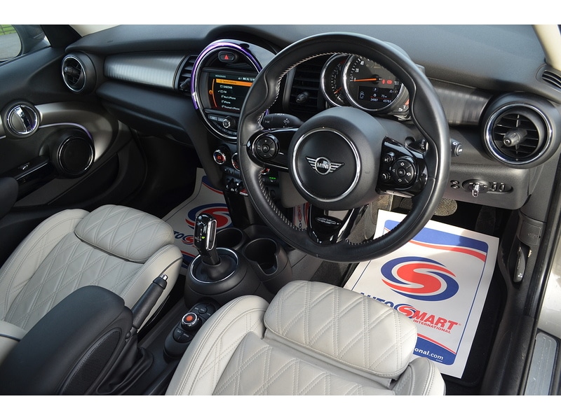 Used MINI Hatch 2019 for sale - 76792960: Photo 2