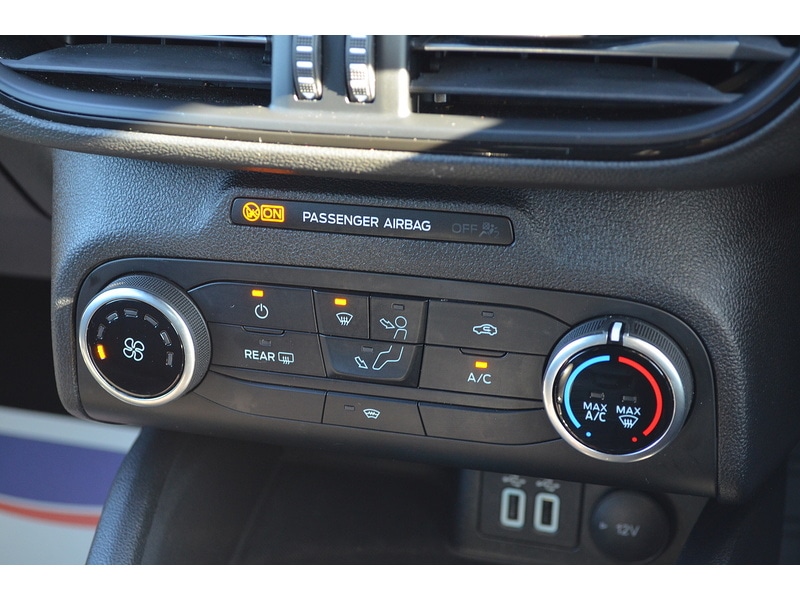 Used Ford Focus 2022 for sale - 78016660: Photo 32