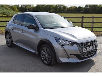 Peugeot - E-208