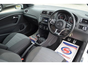 Used Volkswagen Polo 2016 for sale - 75276170: Photo