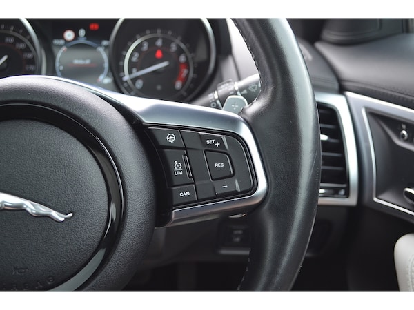 Used Jaguar F-Type 2018 for sale - 76256861: Photo 18