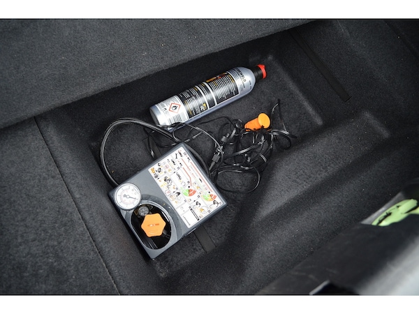 Used Jaguar F-Type 2018 for sale - 76256861: Photo 21