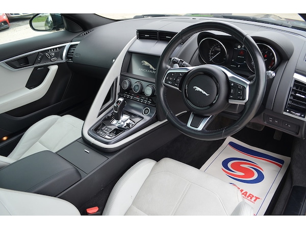 Used Jaguar F-Type 2018 for sale - 76256861: Photo 2