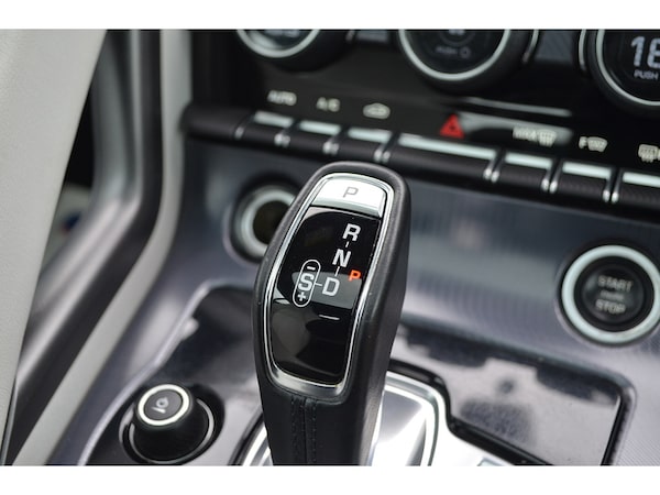 Used Jaguar F-Type 2018 for sale - 76256861: Photo 32