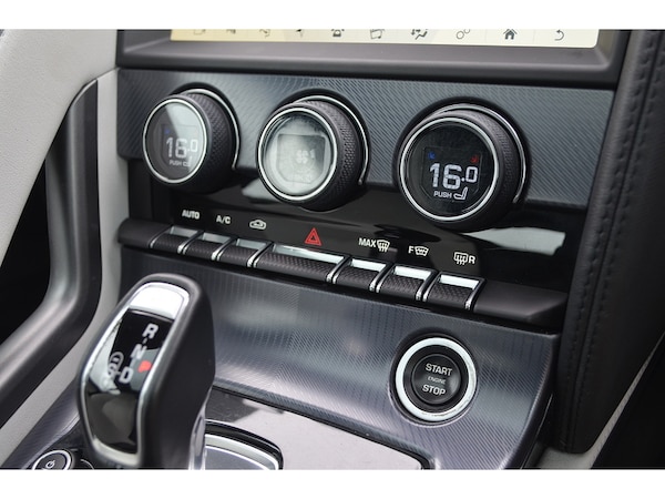 Used Jaguar F-Type 2018 for sale - 76256861: Photo 37