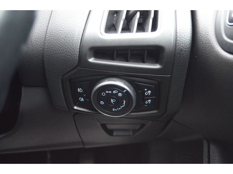 Used Ford Focus 2015 for sale - 77629992: Photo 27