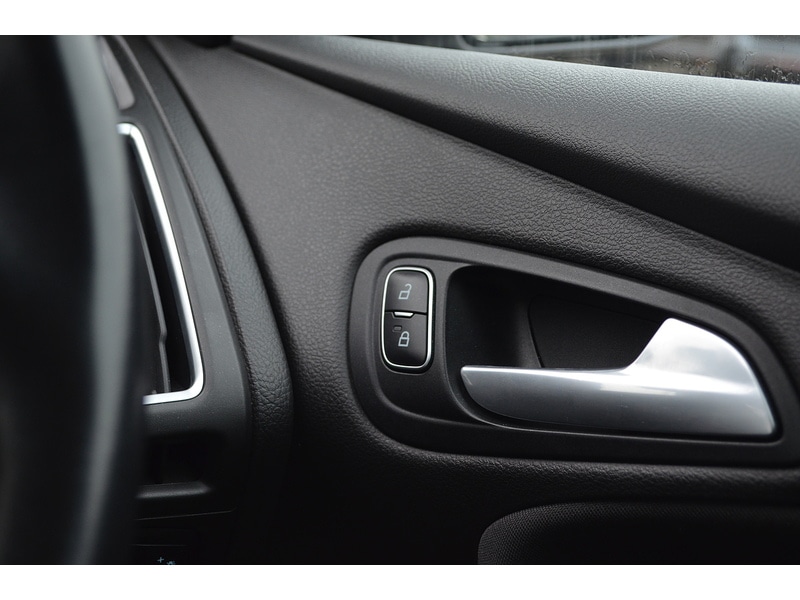 Used Ford Focus 2015 for sale - 77629992: Photo 35