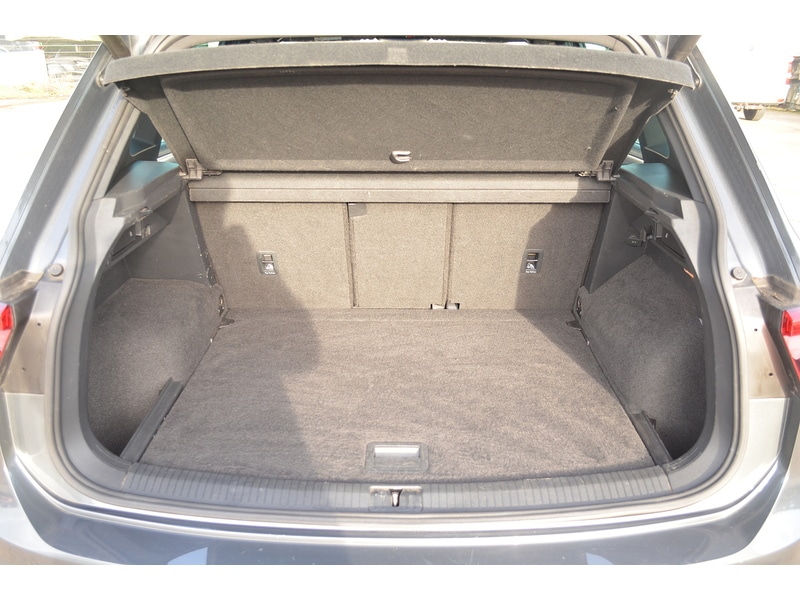 Used Volkswagen Tiguan 2019 for sale - 77263981: Photo 38