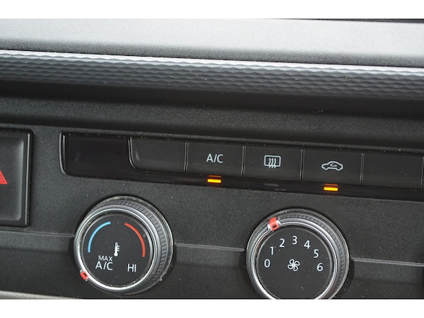 Used Volkswagen Transporter 2020 for sale - 75191000: Photo 19