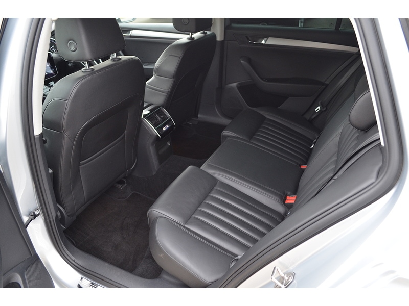 Used Skoda Superb 2019 for sale - 76114932: Photo 16
