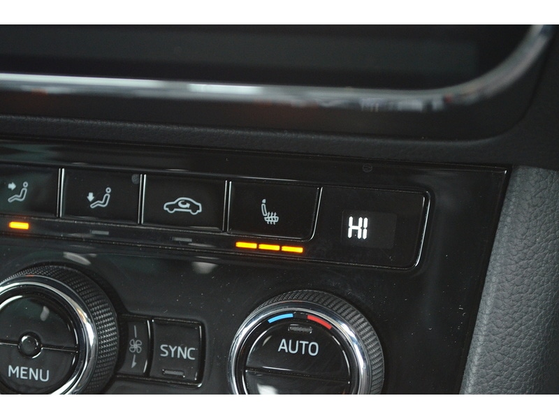 Used Skoda Superb 2019 for sale - 76114932: Photo 28