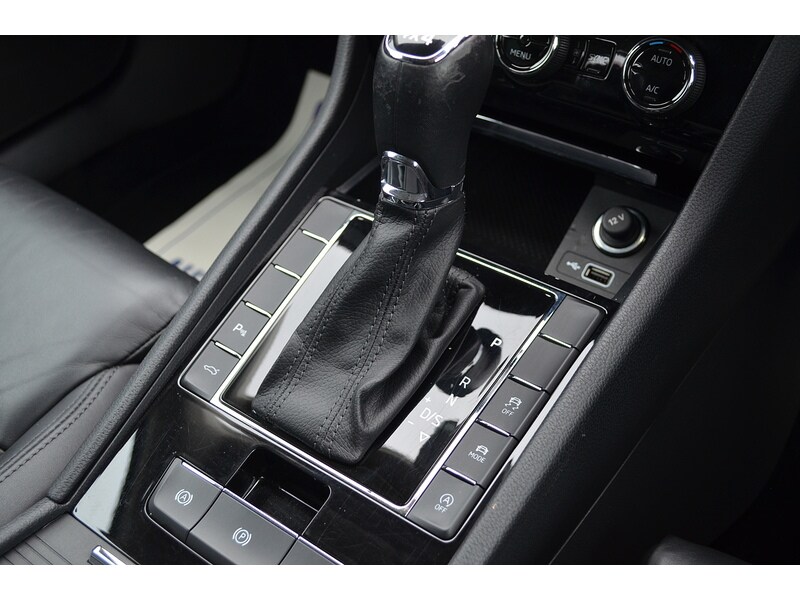 Used Skoda Superb 2019 for sale - 76114932: Photo 31