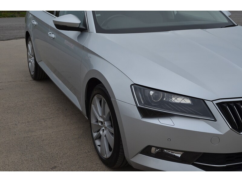 Used Skoda Superb 2019 for sale - 76114932: Photo 43