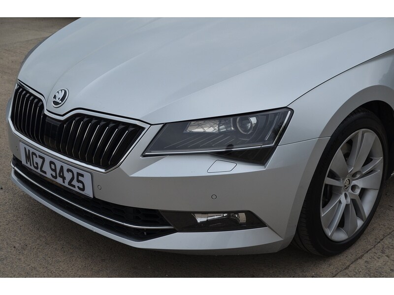 Used Skoda Superb 2019 for sale - 76114932: Photo 46