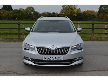 Used Skoda Superb 2019 for sale - 76114932: Photo 4