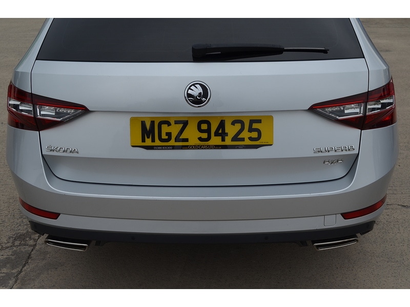 Used Skoda Superb 2019 for sale - 76114932: Photo 50