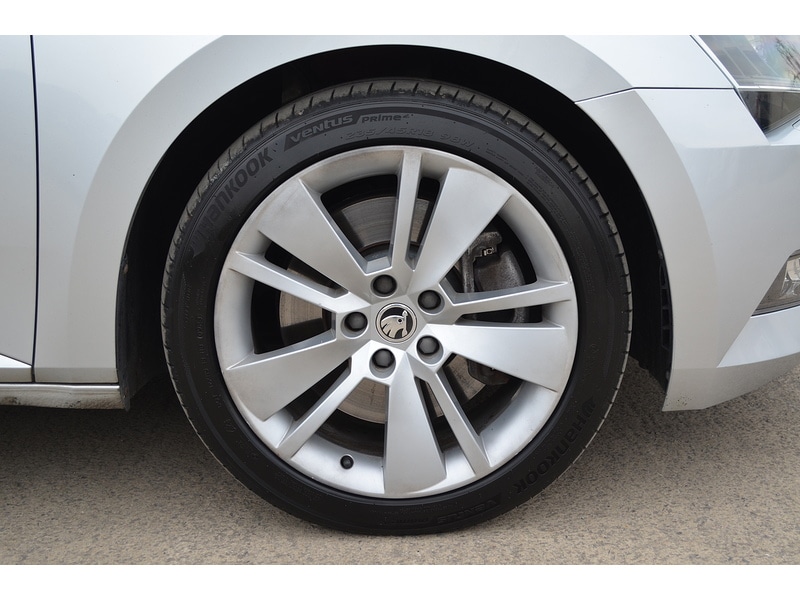 Used Skoda Superb 2019 for sale - 76114932: Photo 57