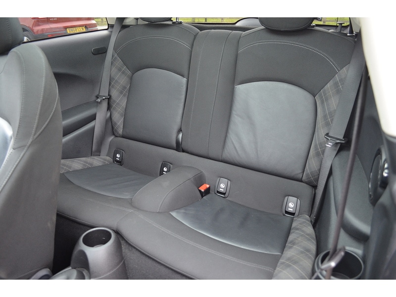 Used MINI Hatch 2018 for sale - 76417970: Photo 17