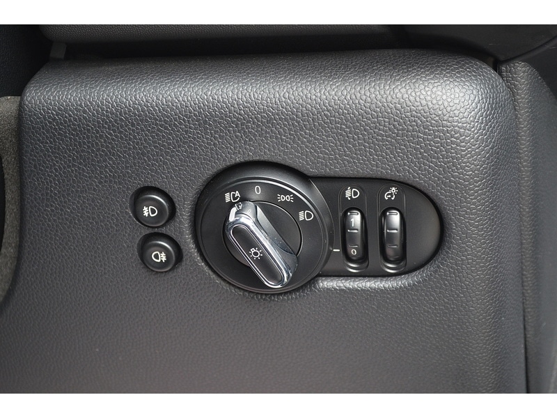 Used MINI Hatch 2018 for sale - 76417970: Photo 43