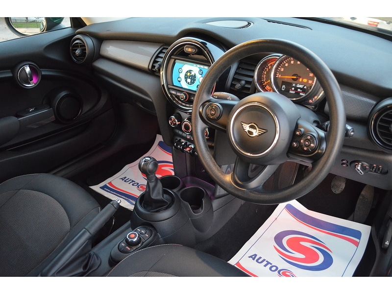 Used MINI Hatch 2020 for sale - 76821282: Photo 2