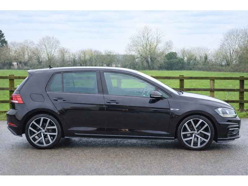 Used Volkswagen Golf 2017 for sale - 77821855: Photo 10
