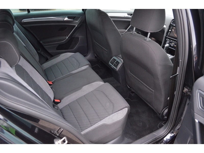 Used Volkswagen Golf 2017 for sale - 77821855: Photo 16