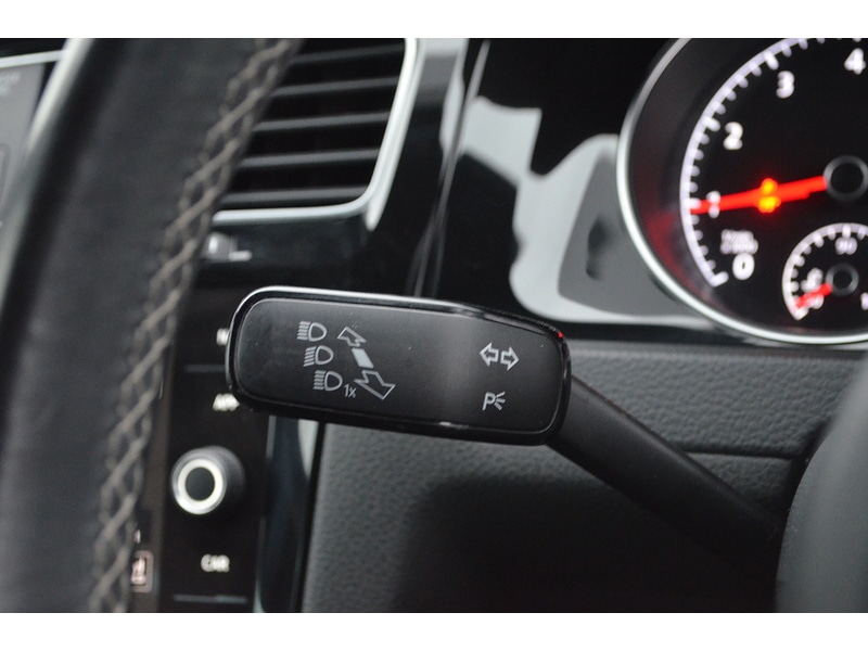 Used Volkswagen Golf 2017 for sale - 77821855: Photo 21