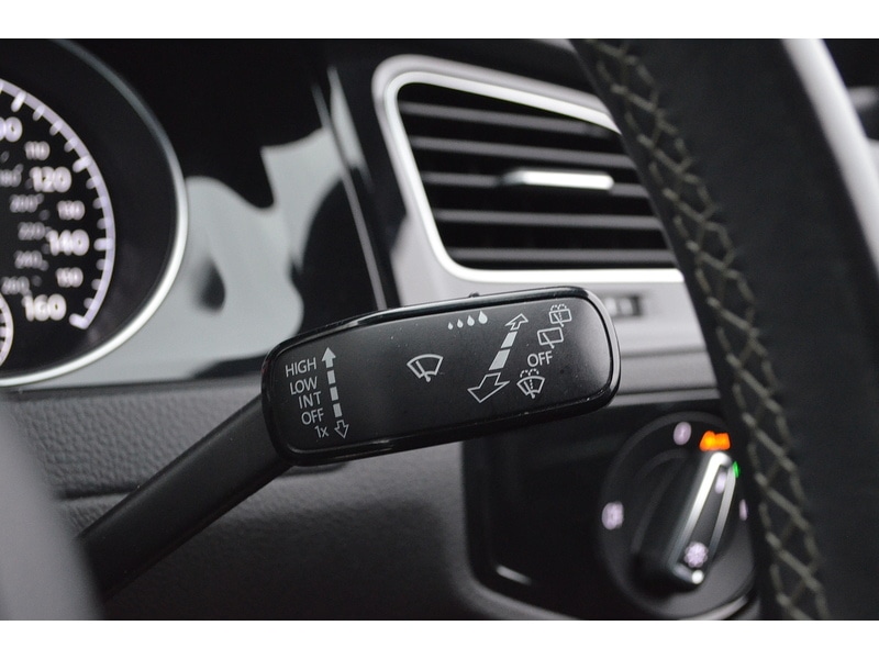 Used Volkswagen Golf 2017 for sale - 77821855: Photo 26